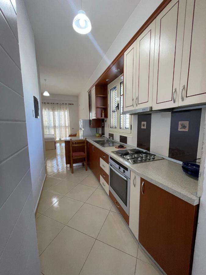 John'S Holiday Home Vlorë Exteriör bild